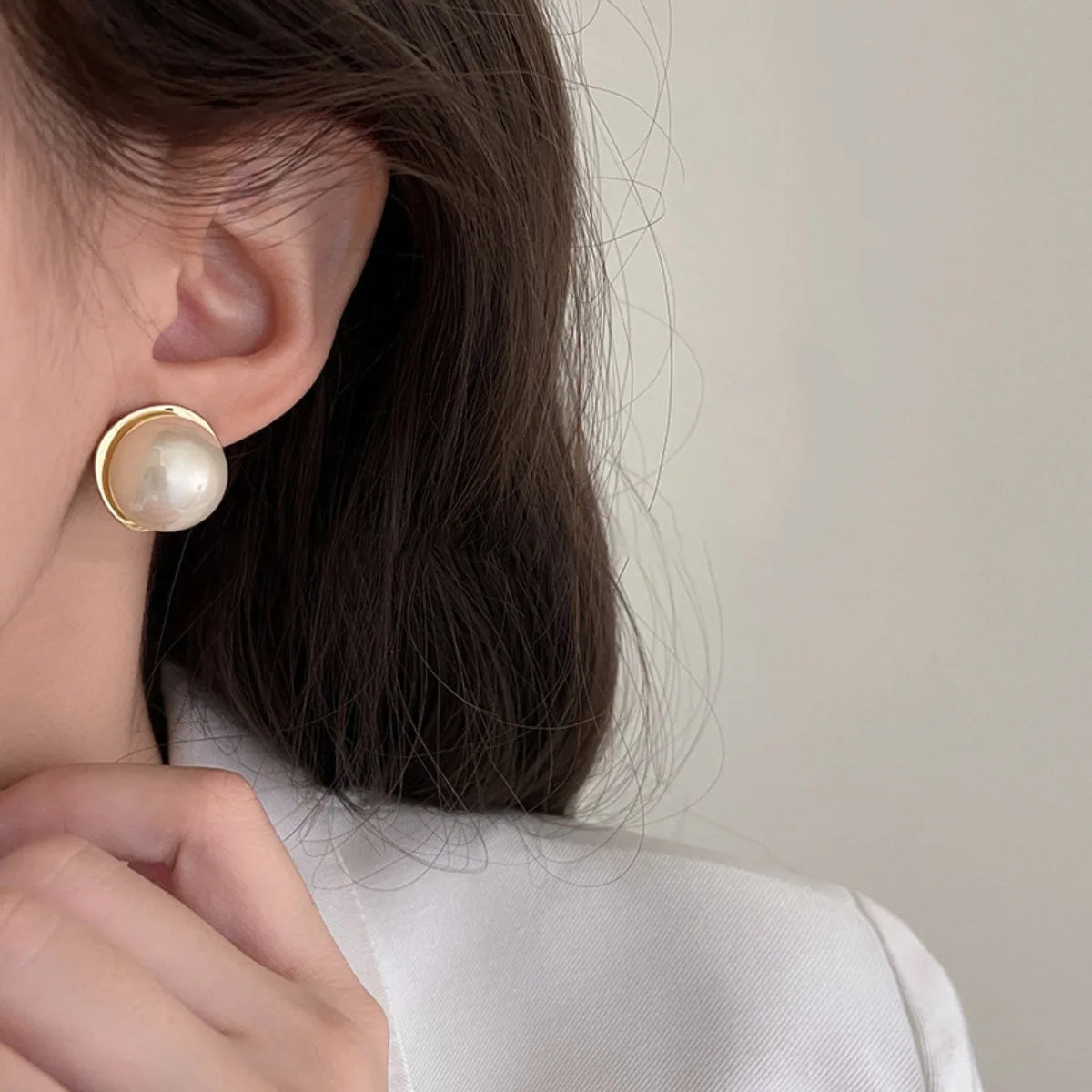Boucle d'Oreille Fantaisie Grosse Perle Blanche
