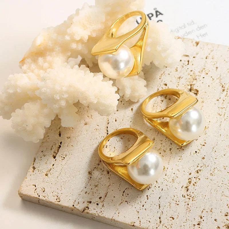 Bague avec Perle Dedans